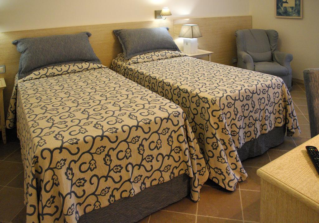 Masseria Torre Del Diamante Torre Canne Habitación foto